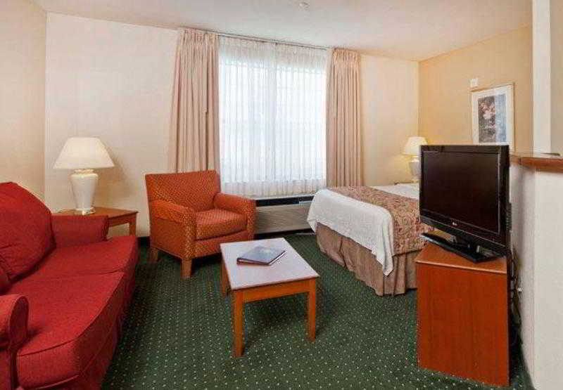 Towneplace Suites Charlotte University Research Park Zewnętrze zdjęcie