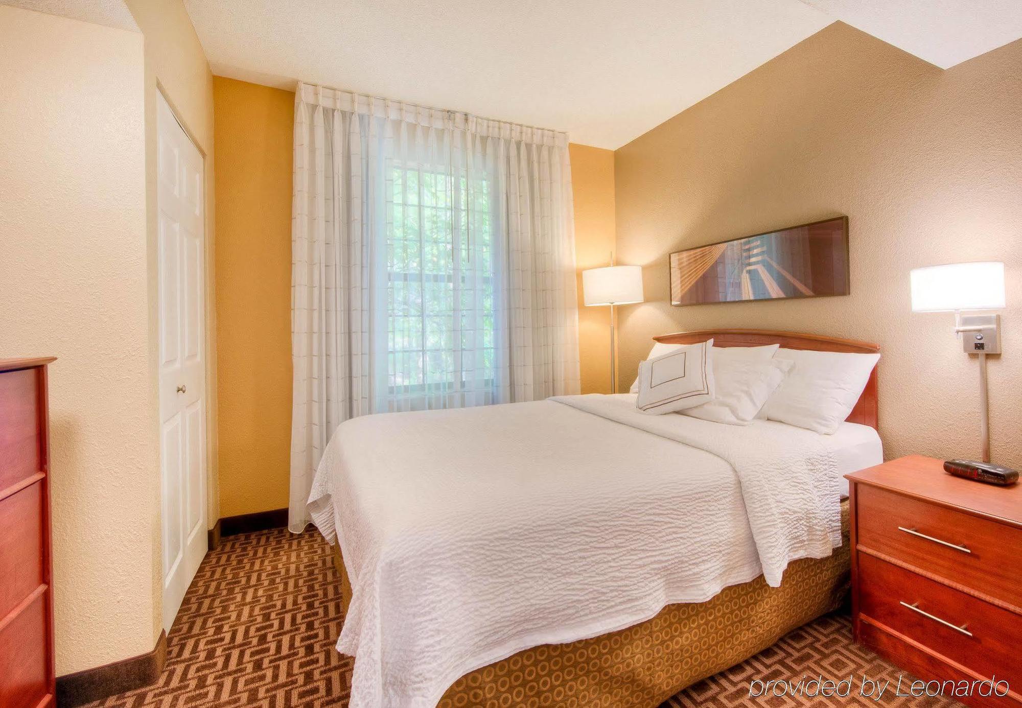 Towneplace Suites Charlotte University Research Park Zewnętrze zdjęcie