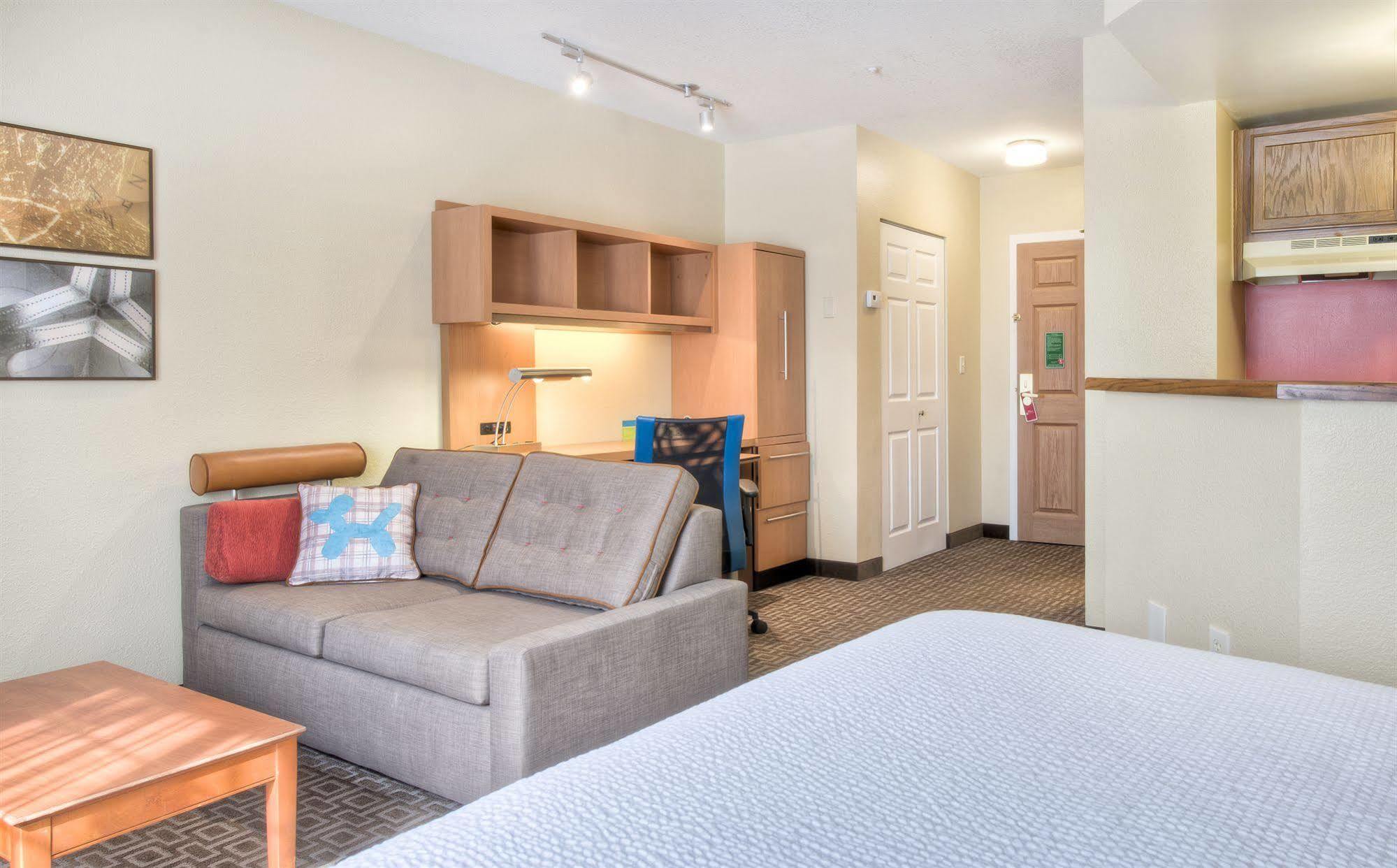Towneplace Suites Charlotte University Research Park Zewnętrze zdjęcie