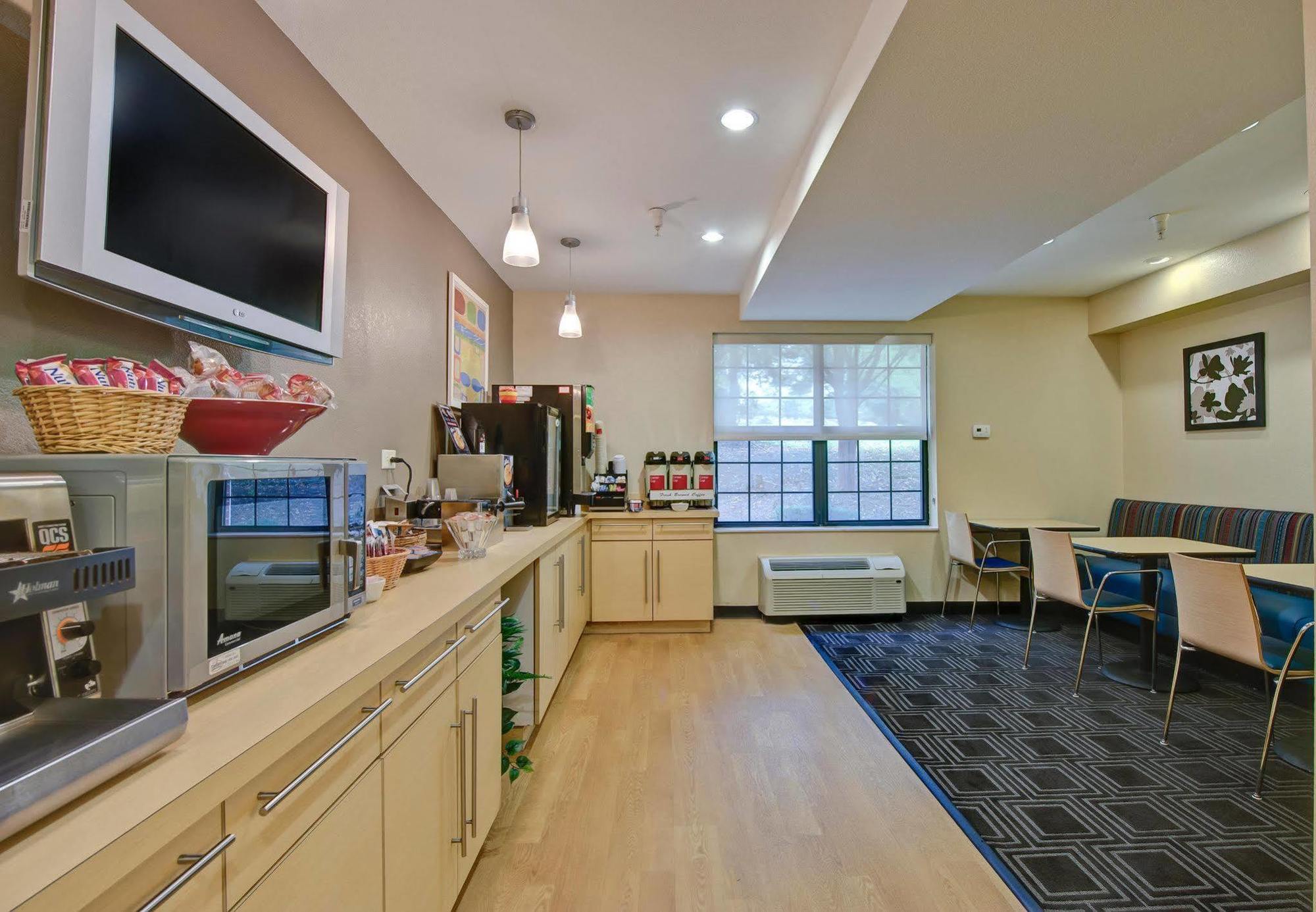 Towneplace Suites Charlotte University Research Park Zewnętrze zdjęcie